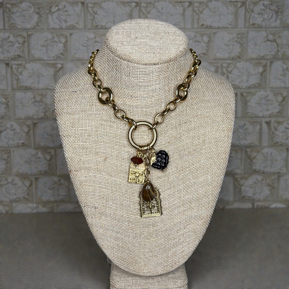 18k Gold Plated Pendant Necklace - Picture 1 of 5